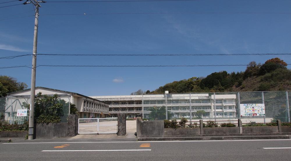 小学校<br>宿毛市立大島小学校まで2900m